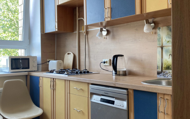 Жилое помещение Квартира трехкомнатная в центре Москвы