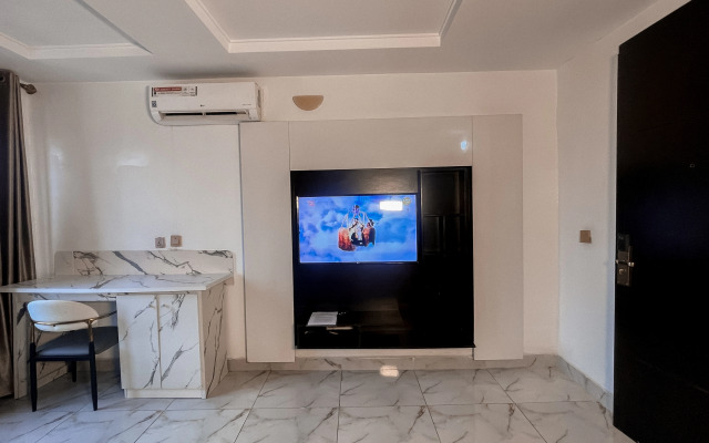 247 Luxury Hotel