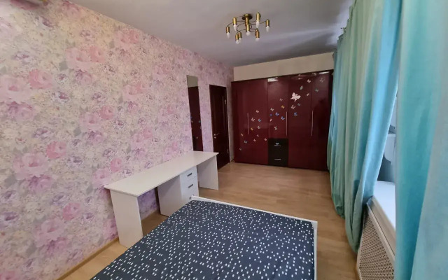 Na Ul. Staronikitskaya 105A Flat