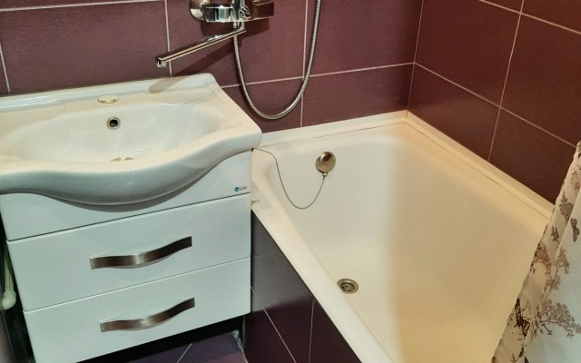 Квартира 3-евро на Долгоозерной улице в Приморском районе