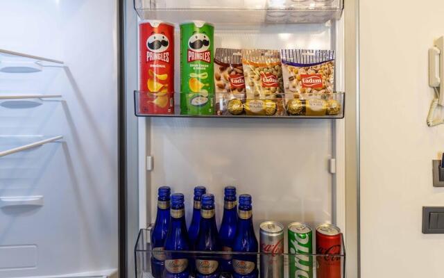 Отель BayMari Suites City Life