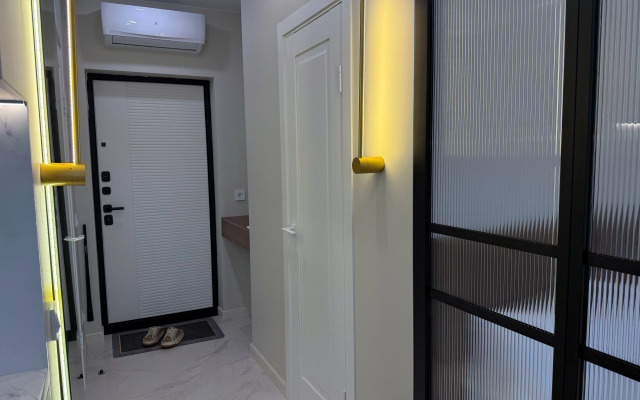 Studiya Premium Klassa S Dizaynerskim Remontom Flat