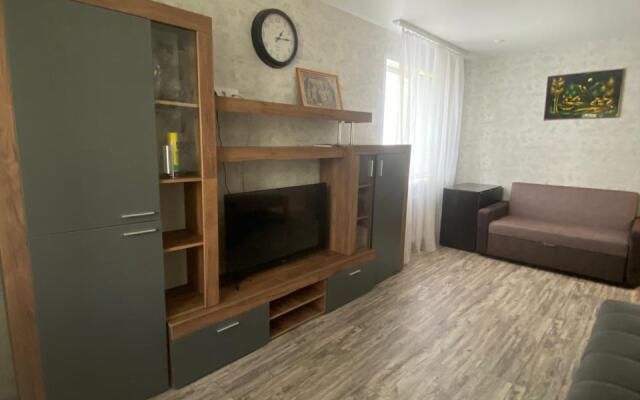 2-K. Kvartira V Yuzhnom Rayone Apartments