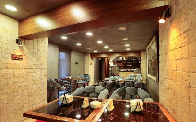 Nova City Hotel