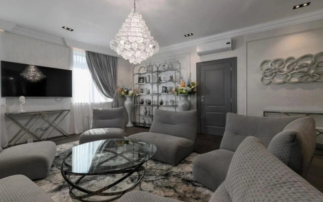 Апартаменты Представительский Люкс в ЖК Королевский Парк