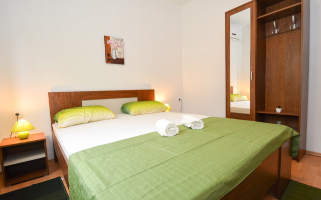 Risan Center Apartments