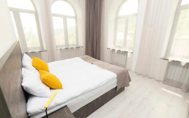 Popock Goris Guest House