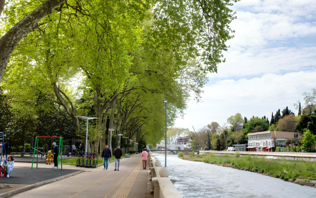 V centre Sochi 10 minut do morya AK Arhitektor chetirehmestnie komfort modern Apartaments