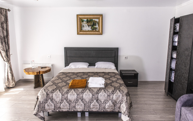 Emerald Guest House