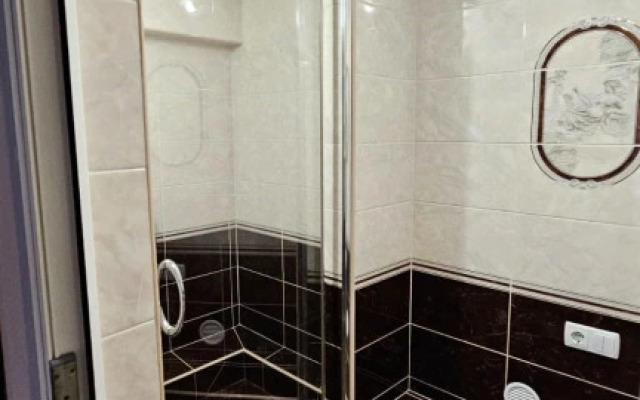 Апартаменты Феодосийский залив однокомнатная студия в цоколе