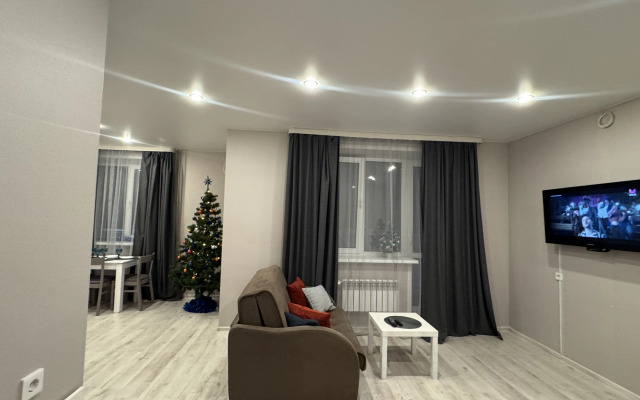 Квартира 1 комнатная квартира-студия с балконом для 4 гостей