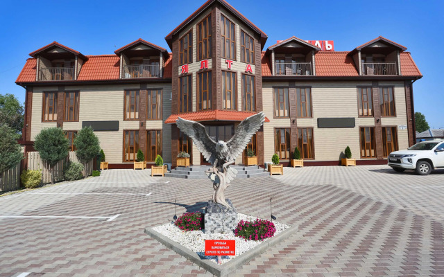Yalta Hotel