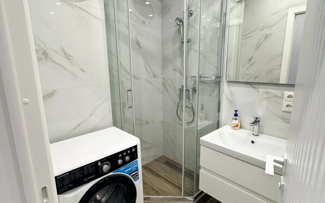 Dvukhkomnatnaya na Navaginskoy Ulitse Flat