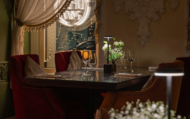 Sadovnicheskaya Hotel