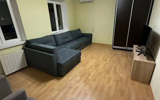 Dvuhkomnatnaya v Centre Goroda Flat