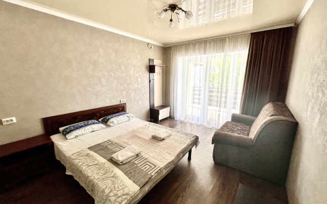 Na Nahimova Guest House