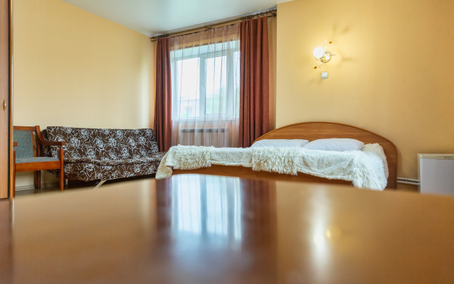 Bear's Corner Guest House	