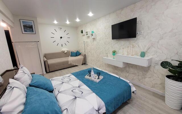 s velikolepnym vidom na gory Flat