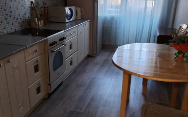 Квартира на Шахтёров 72