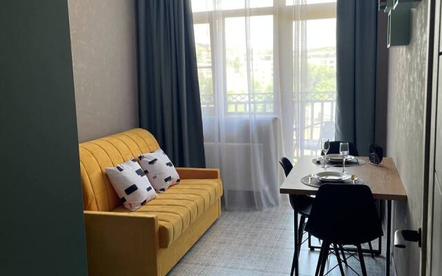 Udachnye Sutki Oliviya Flat