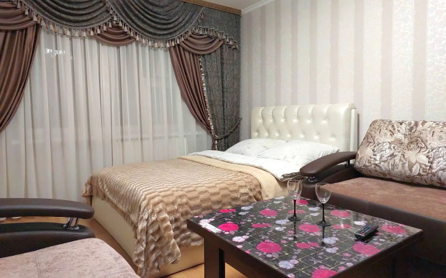 Apartments Prostornaya Kvartira V Tsentre Goroda