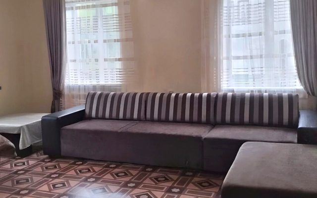 V Tishine Private house