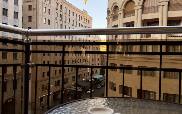 Апартаменты Central Luxe with Jacuzzi