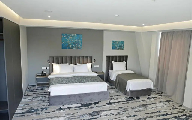 Отель Address 9D