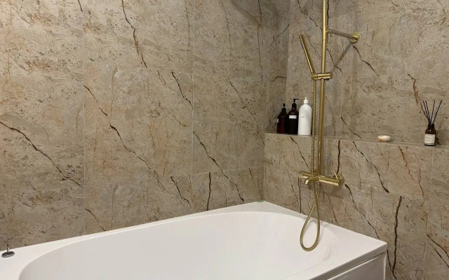 S konditsionerom v tsentre goroda Flat