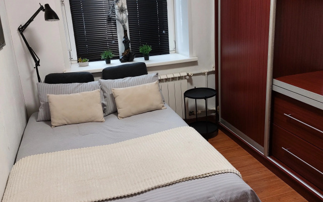Na Ulitse Nyyutona 53 Flat