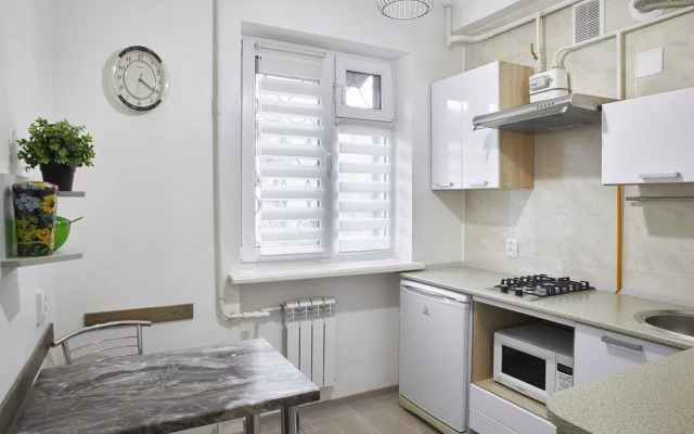 Квартира уютная на улице Генерала Петрова 12