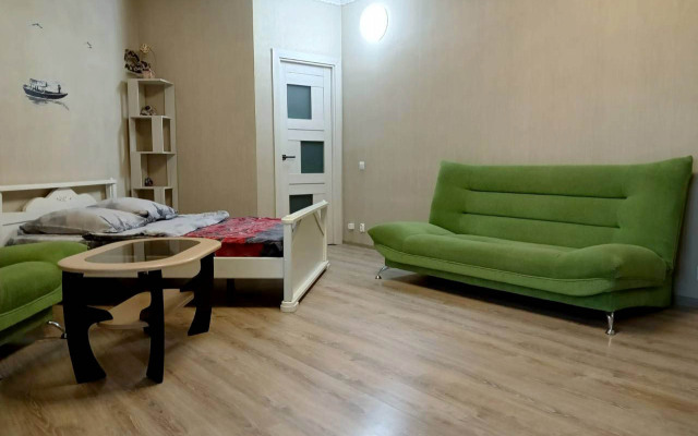bol'shaya u TC Krejser, 33 kvartiry Flat