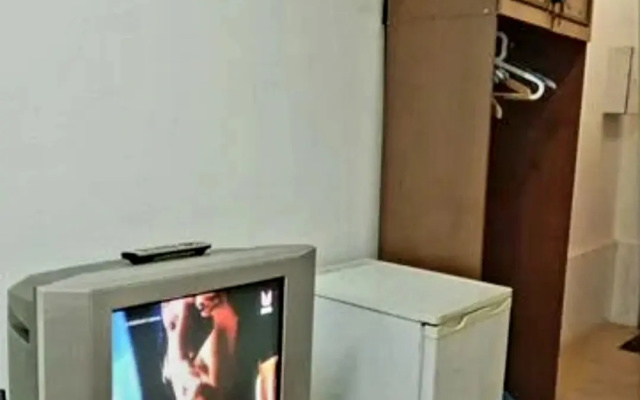 Квартира студия Эконом на Цокольном Этаже