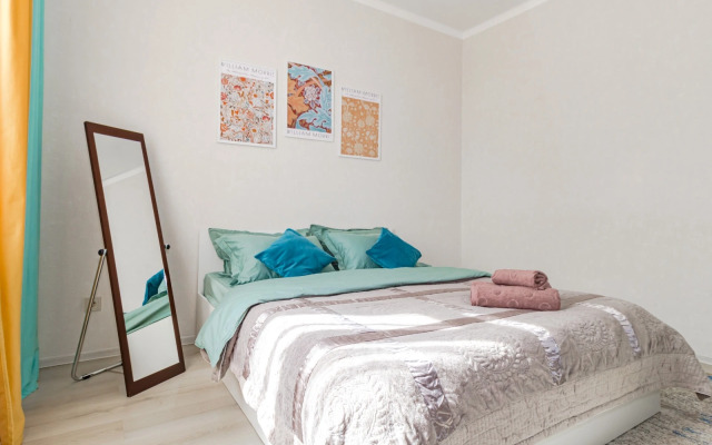 Svetlye I Uyutnye Ryadom S Ekspo Apartments