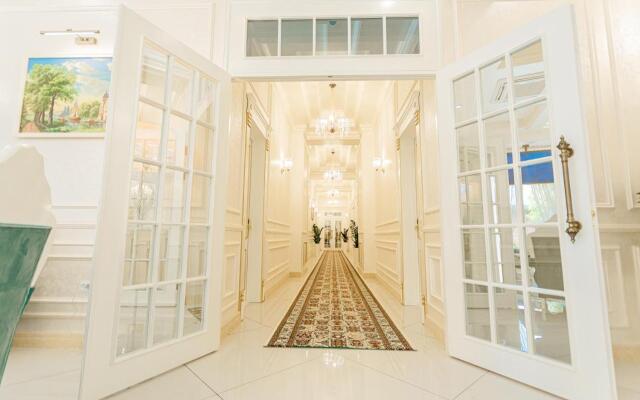 Royal Samarkand Hotel