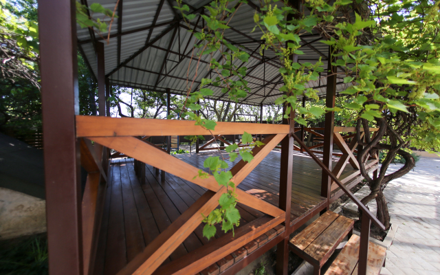 Arina Guest house