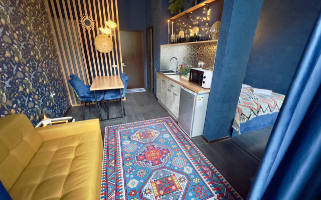 Апартаменты с балконом на Невском