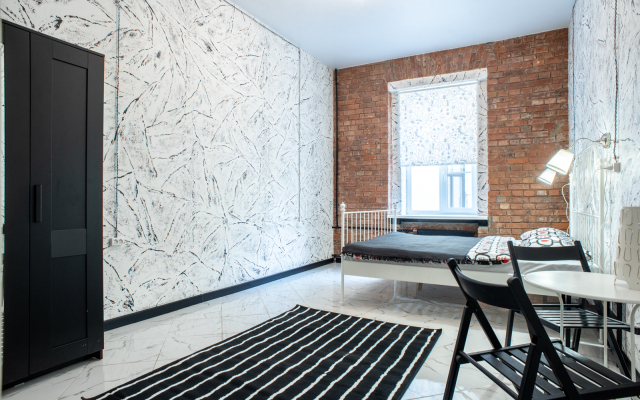 Апартаменты Black & White на Сенной