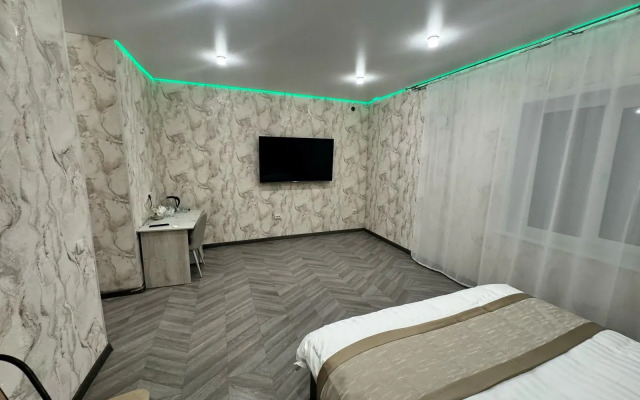 Ararat Hotel