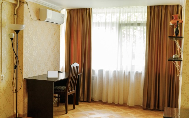 3-Kh Komnatnaya V Tsentre Adlera Flat