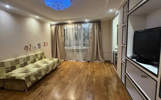 Vam Rady Na Komsomolskoy 7 Flat