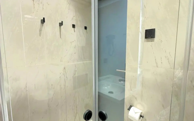 Na Ulitse Lenina 217A Apartments