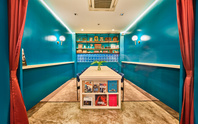 Prince Theatre Heritage Stay Hostel - Silom