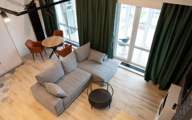 Eksklyuzivnye Dvukhurovneviye v Tsentre Goroda Apartments