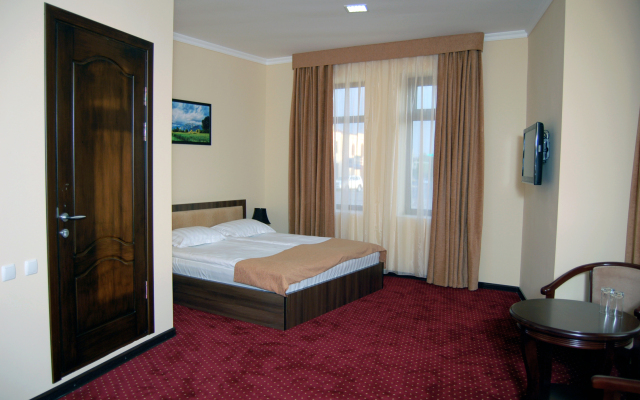 Hotel Diyora Classik
