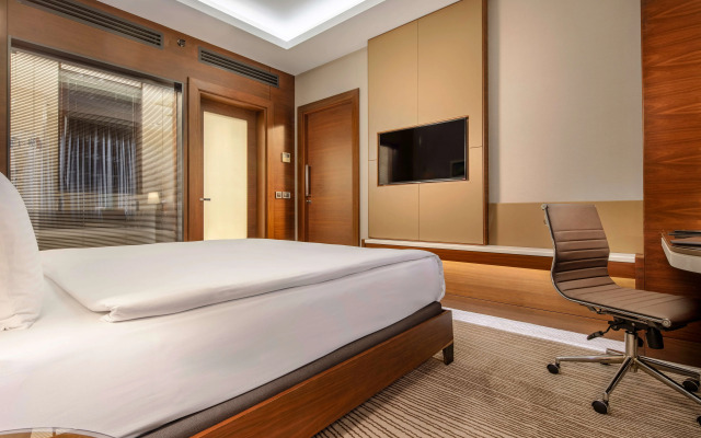 Royal Stay Palace Hotel