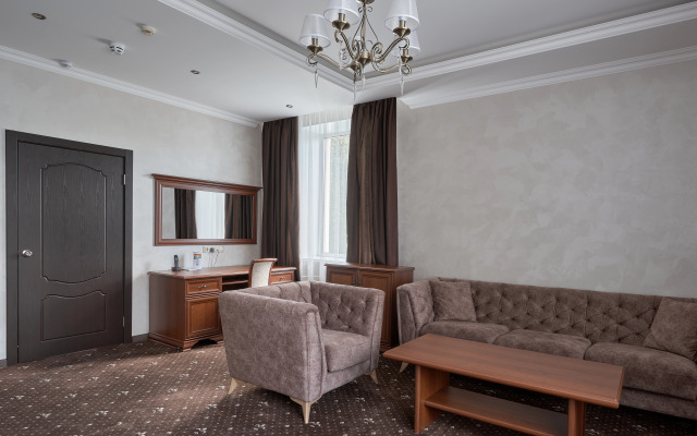 Korona Hotel