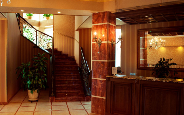 New Astoria Hotel