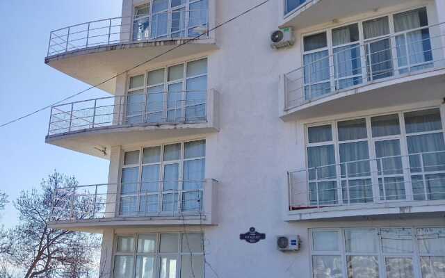 Nepovtorimy Vid Apartments