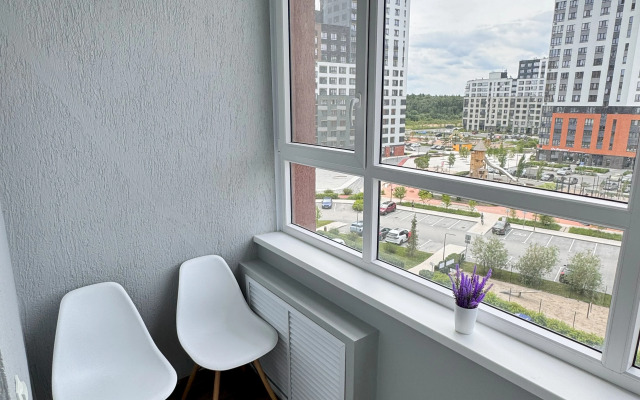 Sovremennaya Studiya V Novo Komarovo Flat